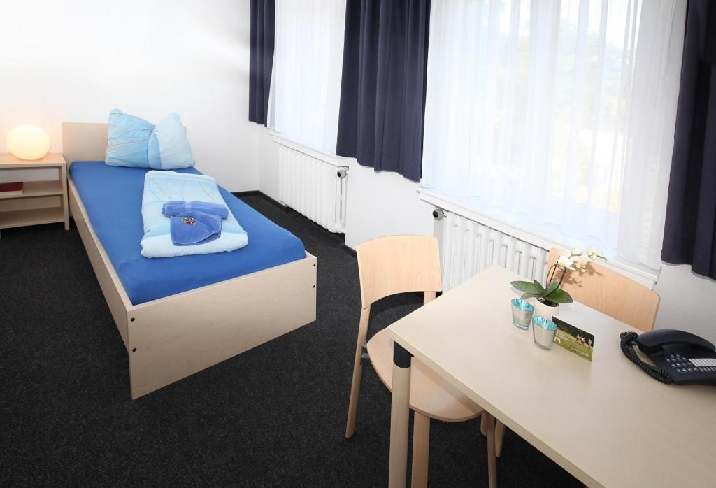 Haus Venusberg Jugendbildungsstaette Bonn Hotel Bagian luar foto