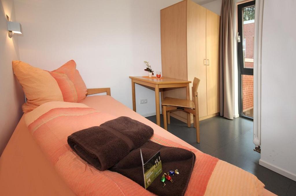 Haus Venusberg Jugendbildungsstaette Bonn Hotel Bagian luar foto