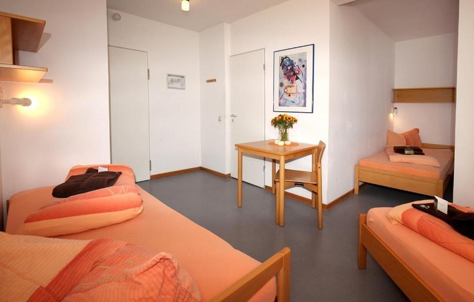 Haus Venusberg Jugendbildungsstaette Bonn Hotel Bagian luar foto
